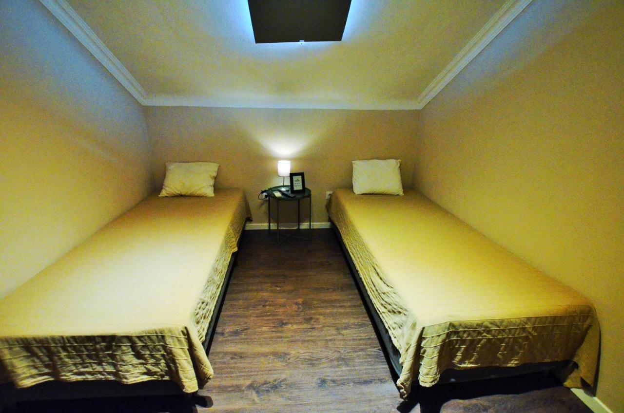 Rooms Dp Сетубал Екстер'єр фото
